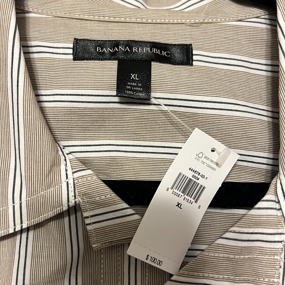 Banana Republic button down tunic; 100% cotton. Oversized, neutrals. - Picture 5 of 8